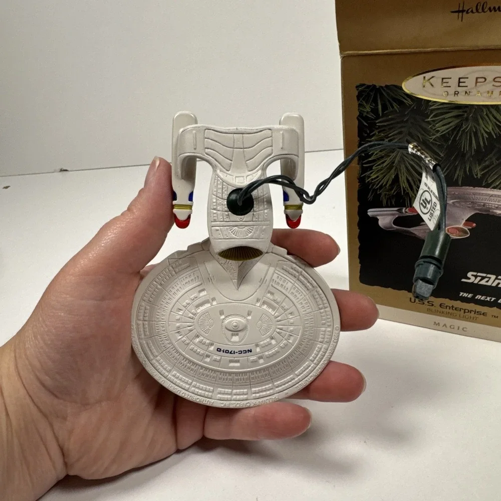 Hallmark 1993 Star Trek The Next Generation USS Enterprise Vintage Ornament